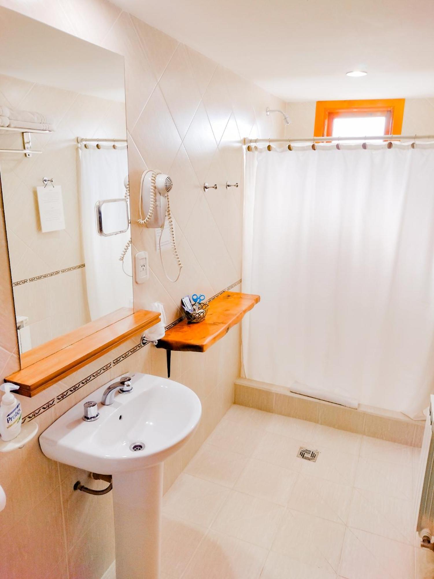 Hotel Y Cabanas Casa De Piedra Тревелін Екстер'єр фото